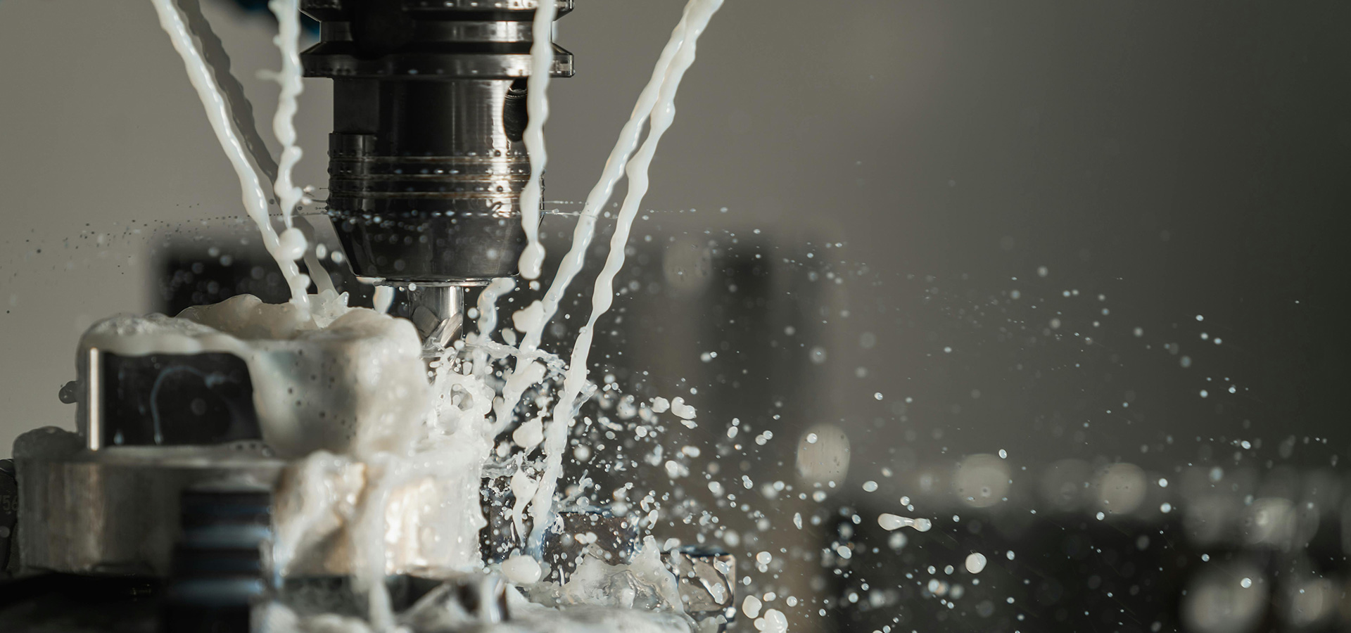 تراش و فرز قطعات صنعتی